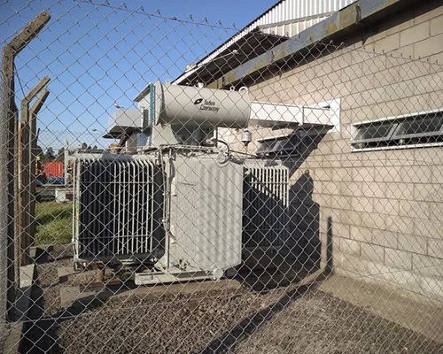 Montaje de líneas y subestaciones